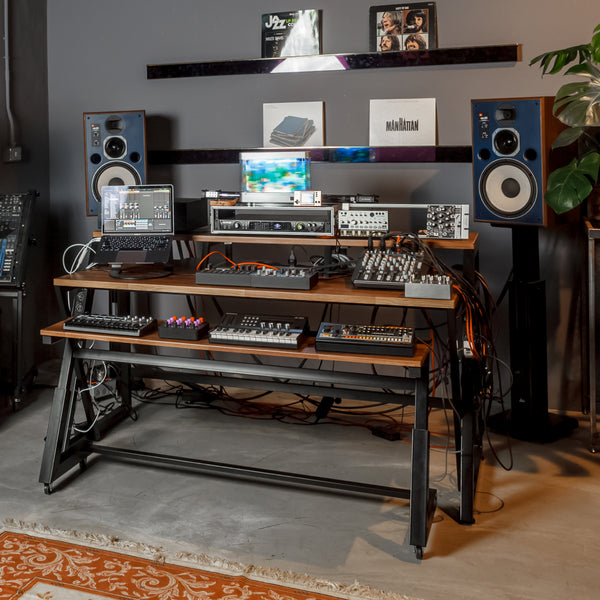 Headquarter™ Studio Workstation